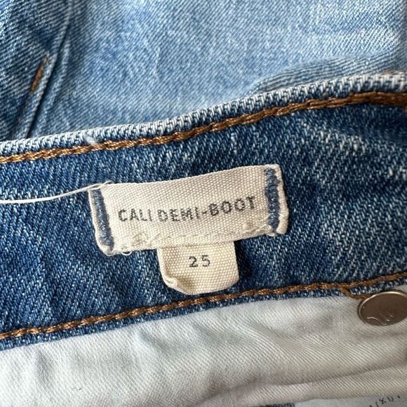 MADEWELL Cali Demi Boot Button Fly Jeans in Comfort Stretch Dory Wash - Picture 9 of 12